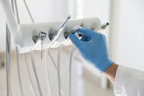 Professional Emergency Dentist technician working in Flower Hill, MD